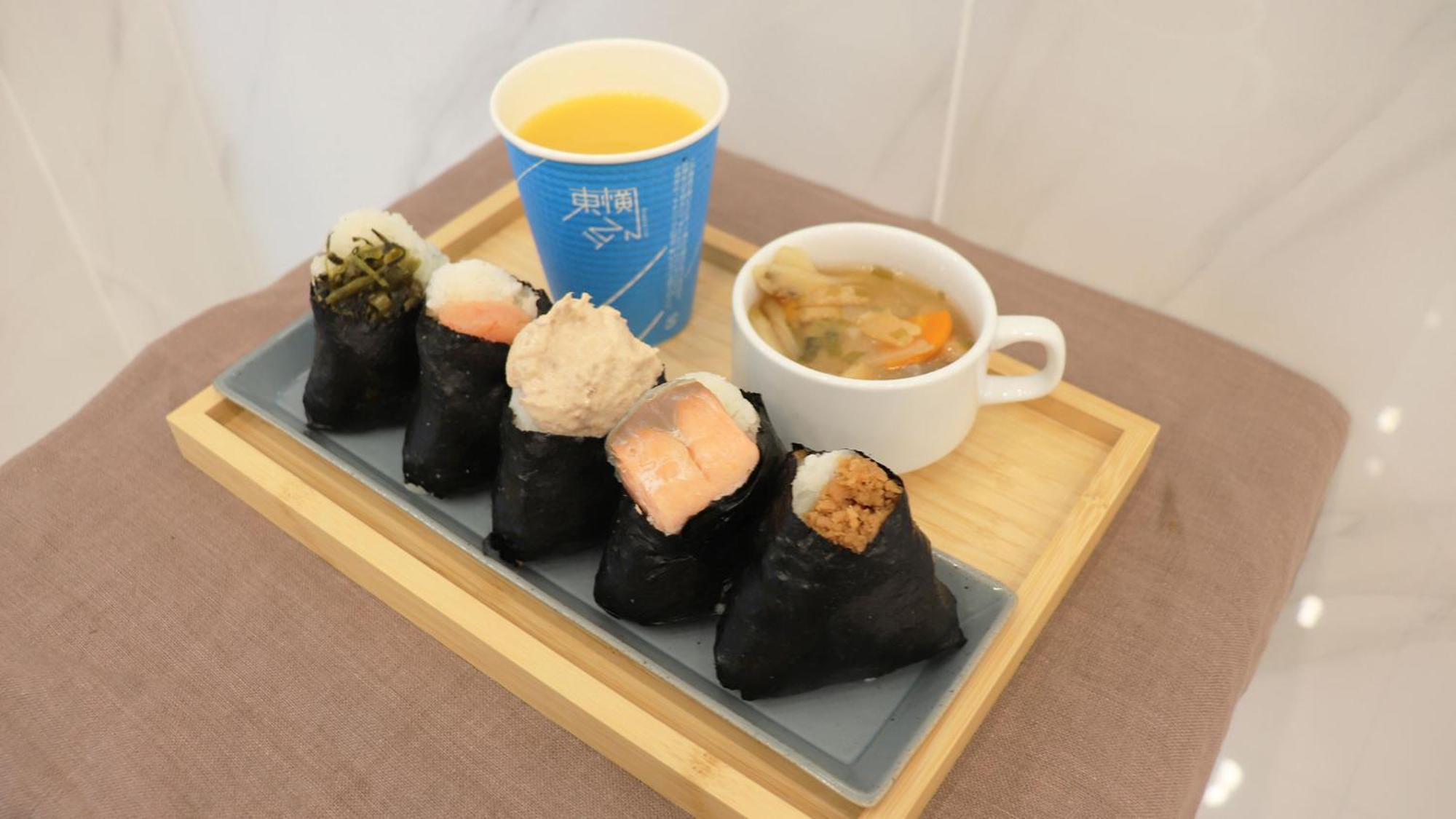 Toyoko Inn Tokyo Keihin Tohoku Sen Oji Eki Kita Guchi Esterno foto
